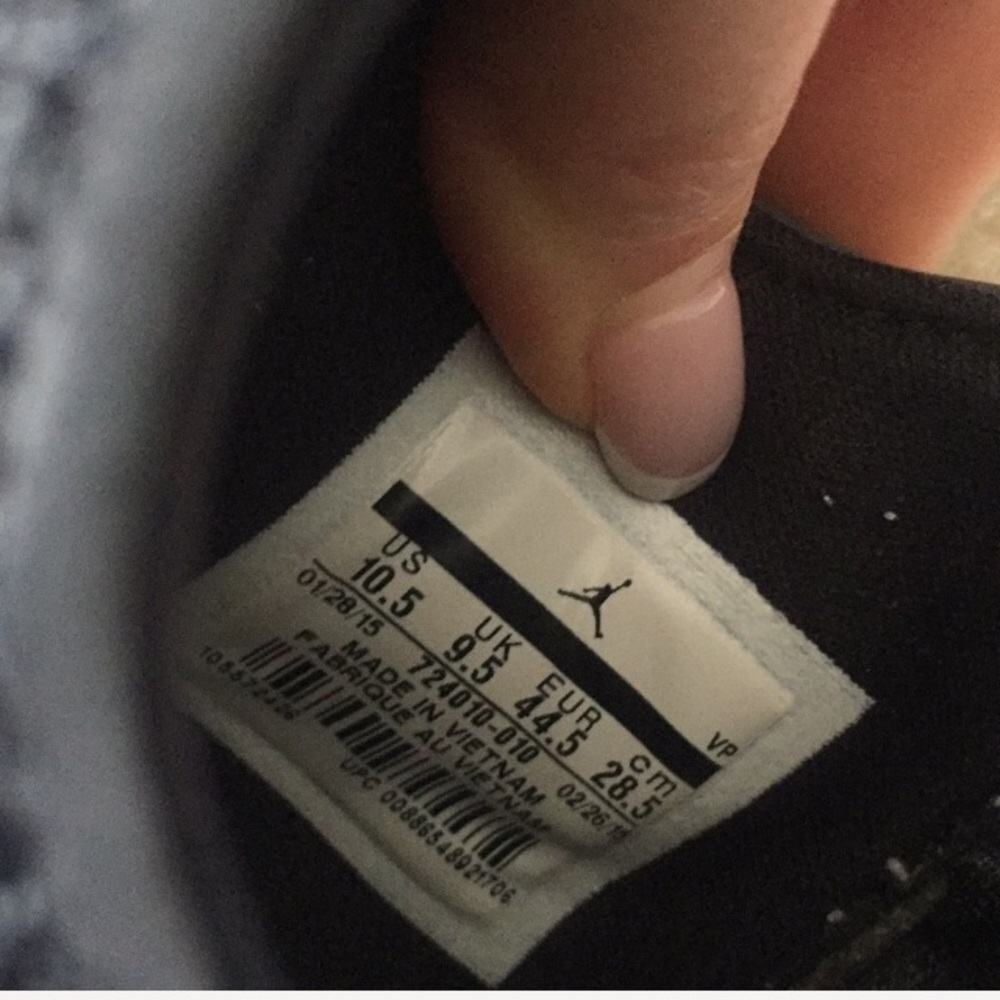 Men’s Nike Air Sneakers (size 10.5) - Picture 4 of 6